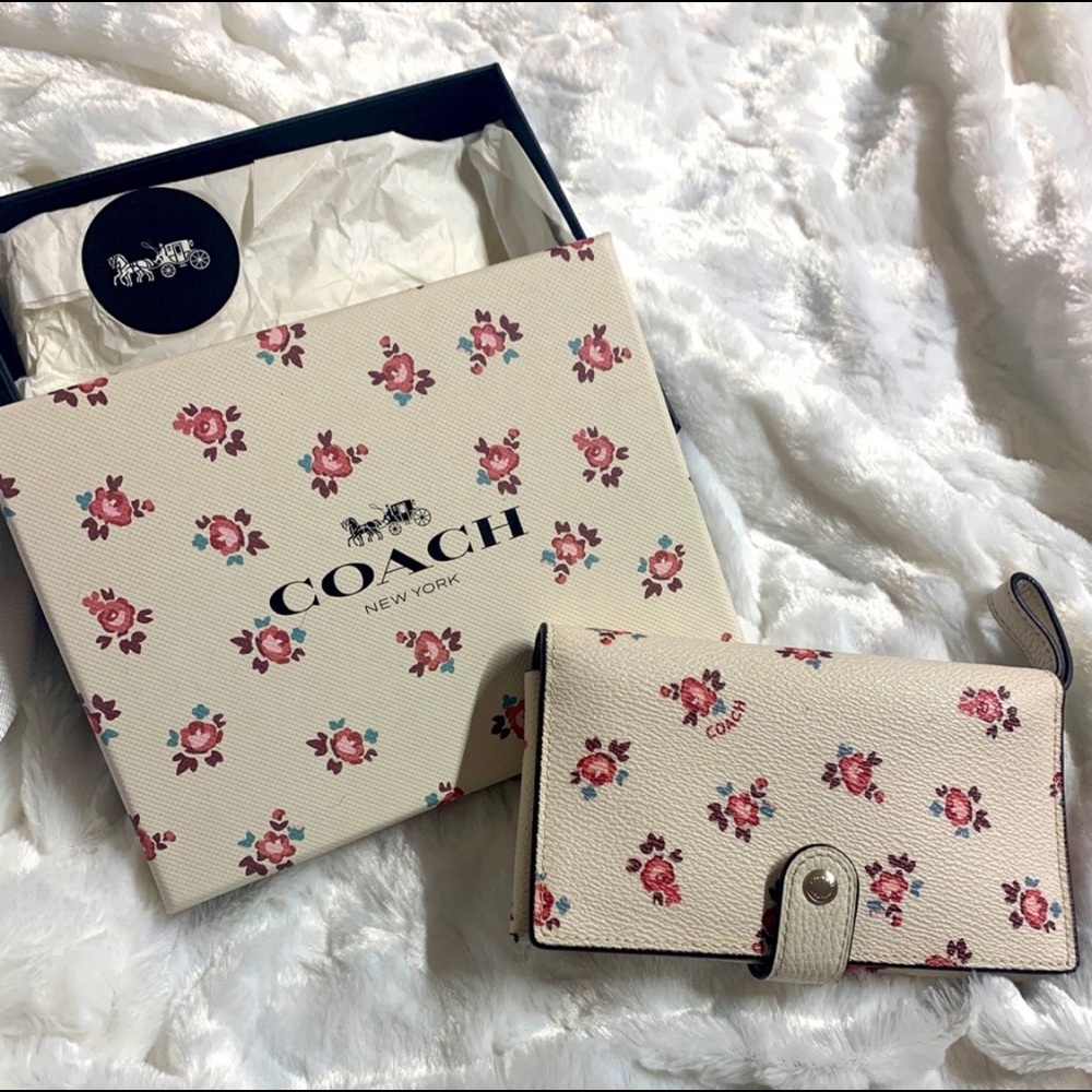 Coach Chalk Floral Bloom Wristlet/Wallet
